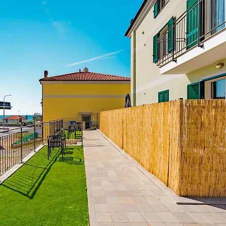 Skybnb Diamond 30mt From Sea Apartment *